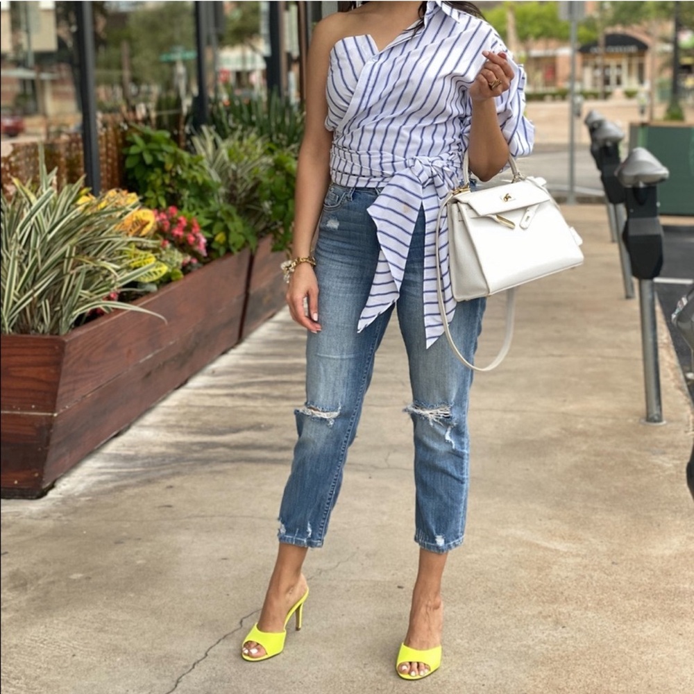 Gorgeous asymmetrical blouse